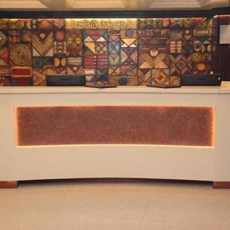 גווהטי Hotel Atithi מראה חיצוני תמונה
