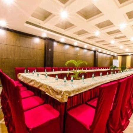 גווהטי Hotel Atithi מראה חיצוני תמונה
