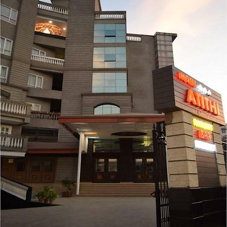 גווהטי Hotel Atithi מראה חיצוני תמונה
