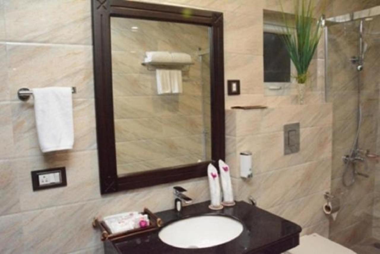 גווהטי Hotel Atithi מראה חיצוני תמונה