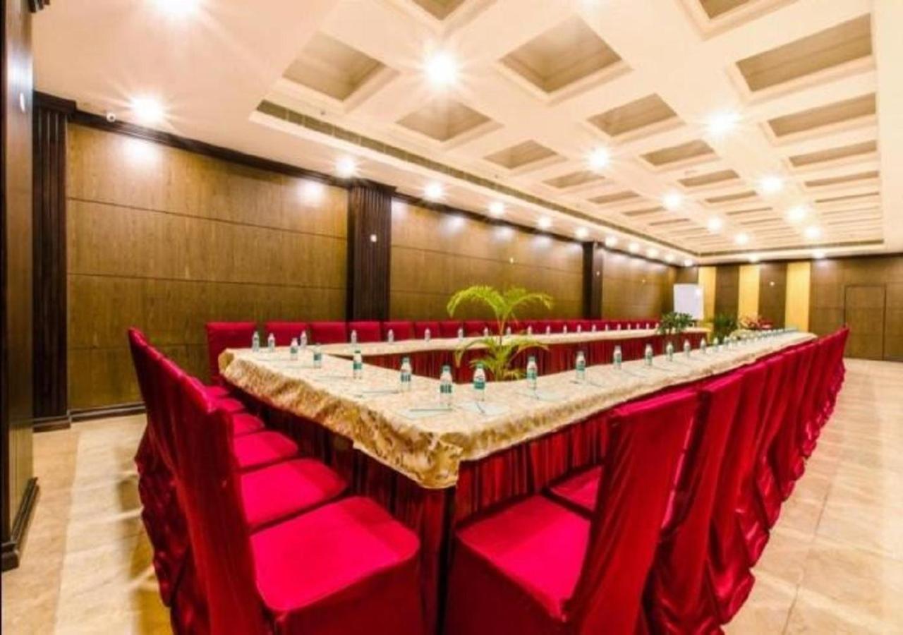 גווהטי Hotel Atithi מראה חיצוני תמונה