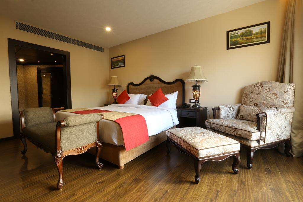 גווהטי Hotel Atithi מראה חיצוני תמונה