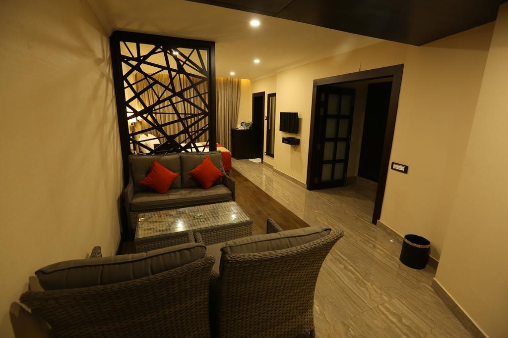 גווהטי Hotel Atithi מראה חיצוני תמונה