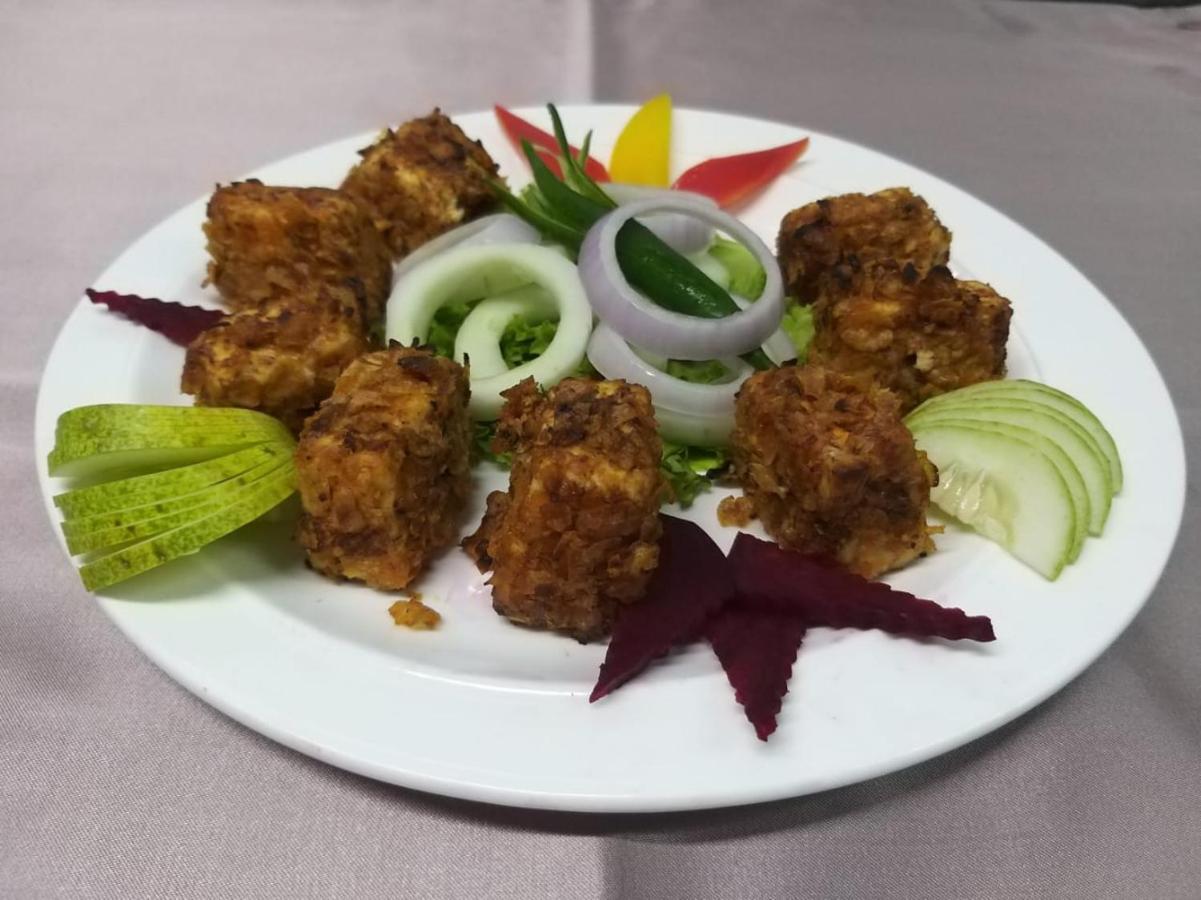 גווהטי Hotel Atithi מראה חיצוני תמונה